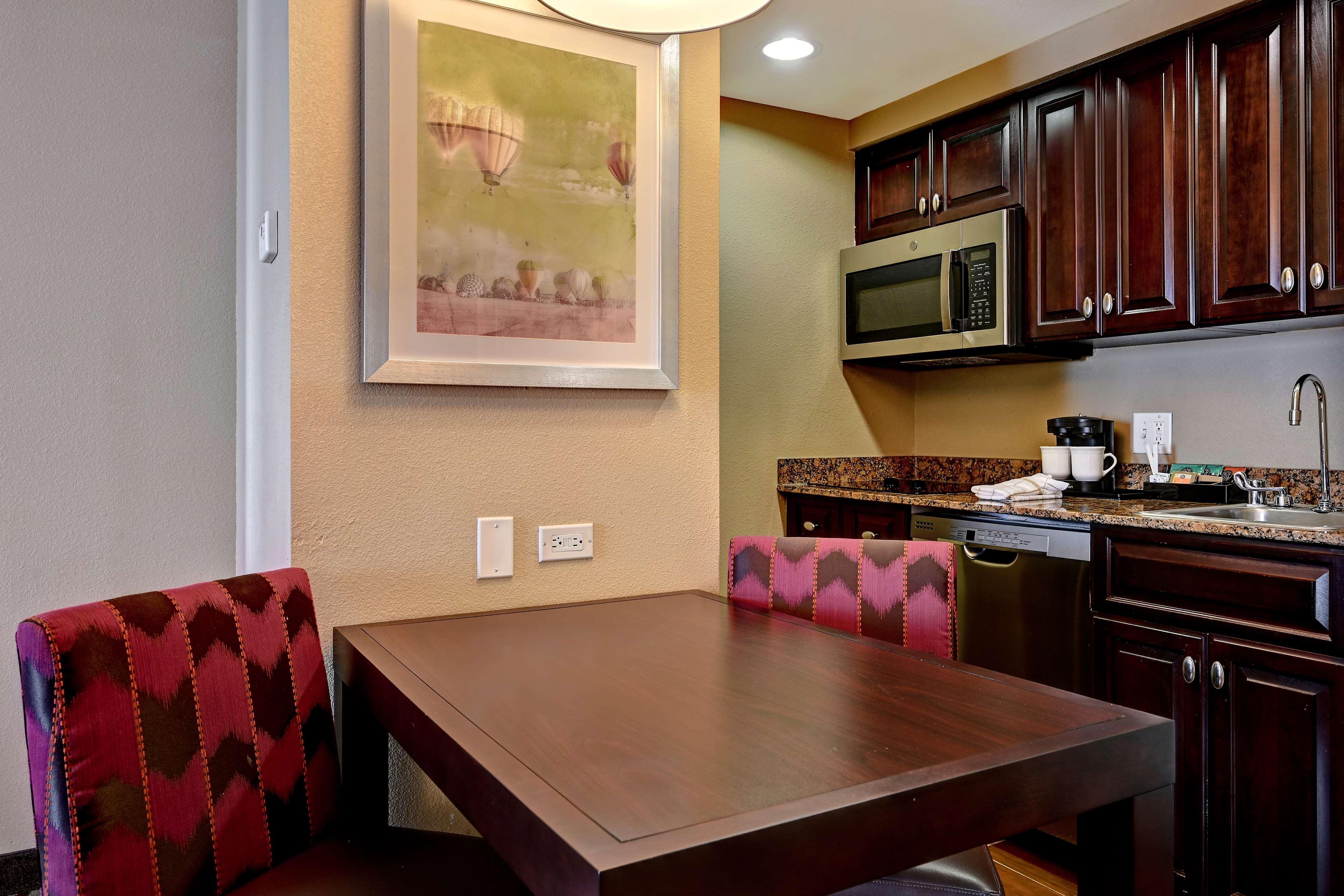 Homewood Suites By Hilton Albuquerque Airport Экстерьер фото